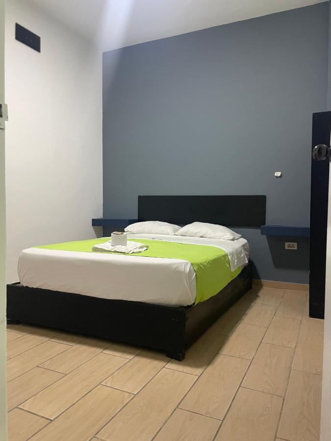 Hotel Central تارابوتو المظهر الخارجي الصورة